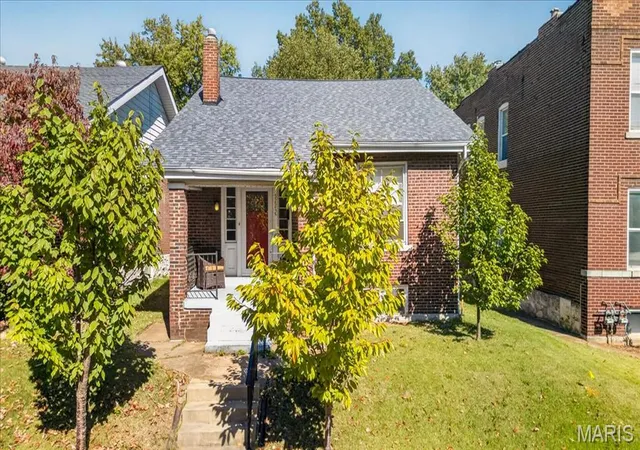 Photo 1 of Single family home for sale at 5223 Neosho St, Saint Louis, MO 63109 | MLS# MIS26061623 | Listing updated on 2026-10-23