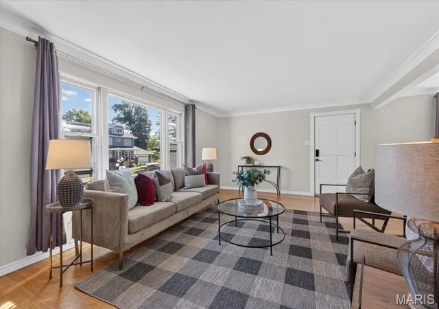 Photo 4 of Sale Pending at 1143 Folger Ave, Saint Louis, MO 63122 | MLS# MIS26061627 | Listing updated on 2026-10-05