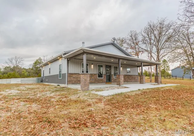 Photo 4 of Single family home for sale at 27551 Steamboat Ln, Laquey, MO 65534 | MLS# MIS26061629 | Listing updated on 2026-09-29