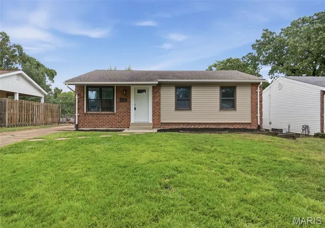 Photo 1 of Single family home for sale at 2336 Jackson Dr, Arnold, MO 63010 | MLS# MIS26061630 | Listing updated on 2026-09-25