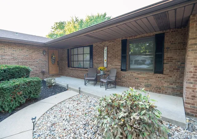 Photo 2 of Single family home for sale at 103 Melanie Ln, Collinsville, IL 62234 | MLS# MIS26061631 | Listing updated on 2026-09-24