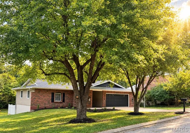 Photo 2 of Single family home for sale at 218 Circle Dr, Owensville, MO 65066 | MLS# MIS26061635 | Listing updated on 2026-10-05