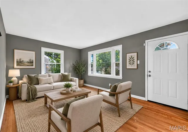 Photo 3 of Single family home for sale at 10160 Cloverdale Dr, Saint Louis, MO 63136 | MLS# MIS26061637 | Listing updated on 2026-10-01