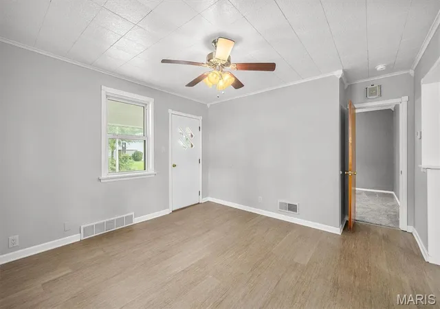 Photo 3 of Single family home for sale at 203 S 14th Street, Belleville, IL 62220 | MLS# MIS26061644 | Listing updated on 2026-09-25