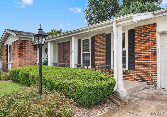 Photo 3 of Single family home for sale at 14450 Avocado Ln, Florissant, MO 63034 | MLS# MIS26061660 | Listing updated on 2026-09-28