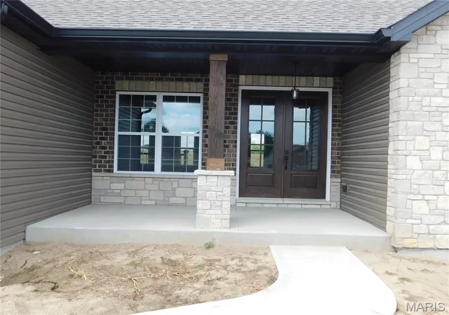 Photo 3 of Single family home for sale at 452 Westridge Dr, Troy, MO 63379 | MLS# MIS26061663 | Listing updated on 2026-10-05