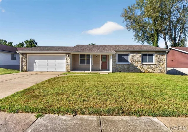 Photo 1 of Single family home for sale at 1825 Christo Ct, Saint Louis, MO 63138 | MLS# MIS26061671 | Listing updated on 2026-09-27