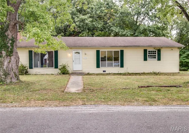 Photo 1 of Single family home for sale at 12730 Joywood Dr, Elsah, IL 62028 | MLS# MIS26061673 | Listing updated on 2026-09-24