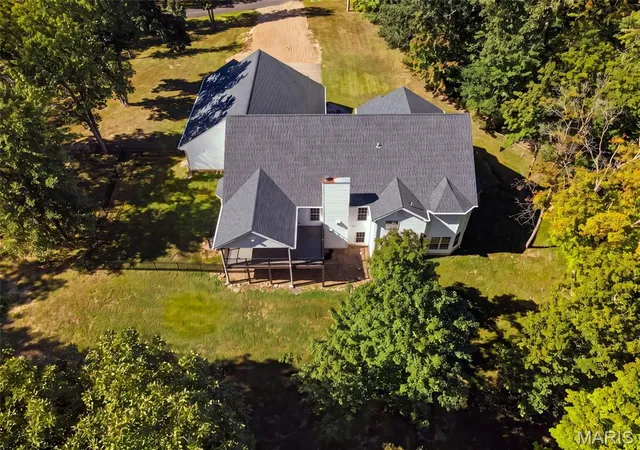 Photo 4 of Single family home for sale at 1580 Madre Dr, Foristell, MO 63348 | MLS# MIS26061681 | Listing updated on 2026-10-08