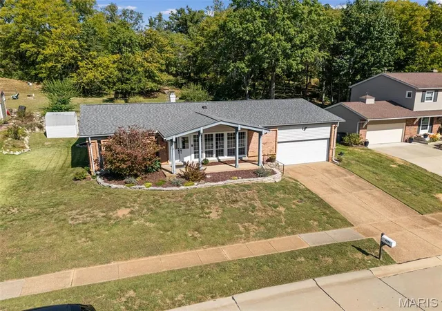 Photo 2 of Single family home for sale at 4723 Brookton Way, Saint Louis, MO 63128 | MLS# MIS26061683 | Listing updated on 2026-10-21