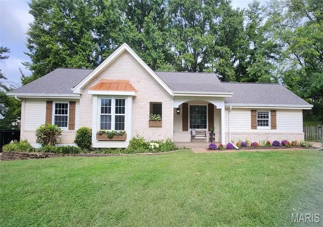 Photo 1 of Sale Pending at 503 Briarwyck Dr, Ballwin, MO 63011 | MLS# MIS26061689 | Listing updated on 2026-10-05