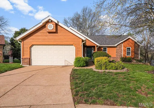 Photo 1 of Sale Pending at 706 Cedar Blf Ct, Ballwin, MO 63021 | MLS# MIS26061694 | Listing updated on 2026-09-30