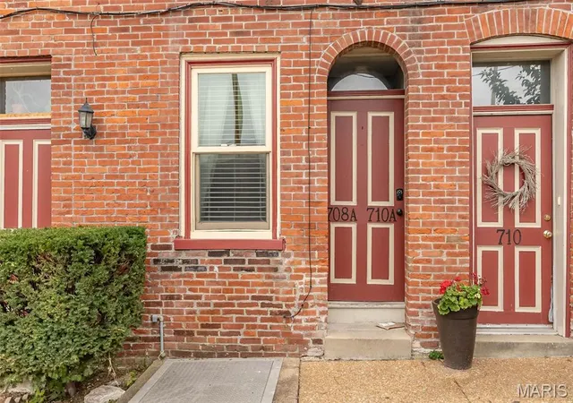 Photo 2 of Condo for sale at 708 Soulard St #708A, Saint Louis, MO 63104 | MLS# MIS26061698 | Listing updated on 2026-09-28