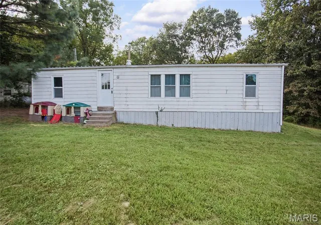 Photo 1 of Manufactured home for sale at 16761 Delhi Farms Rd, Jerseyville, IL 62052 | MLS# MIS26061701 | Listing updated on 2026-09-26