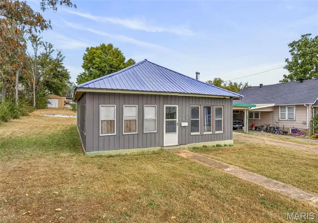 Photo 3 of Single family home for sale at 206 Glendale St, Park Hills, MO 63601 | MLS# MIS26061702 | Listing updated on 2026-10-05