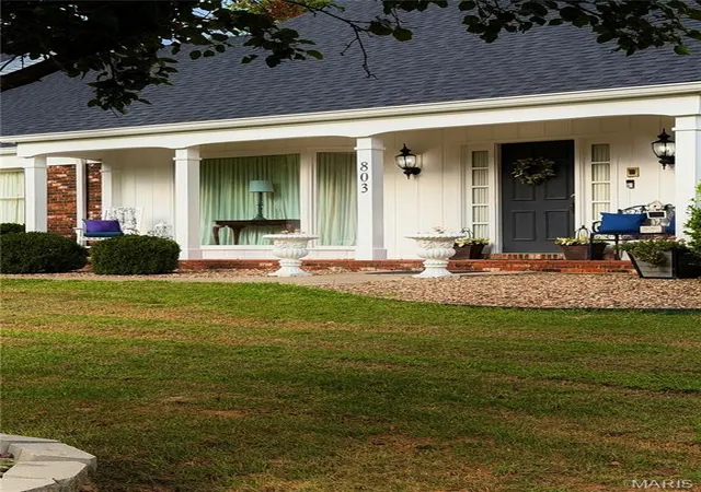 Photo 4 of Single family home for sale at 803 Bradley Ln, Fulton, MO 65251 | MLS# MIS26061704 | Listing updated on 2026-09-25