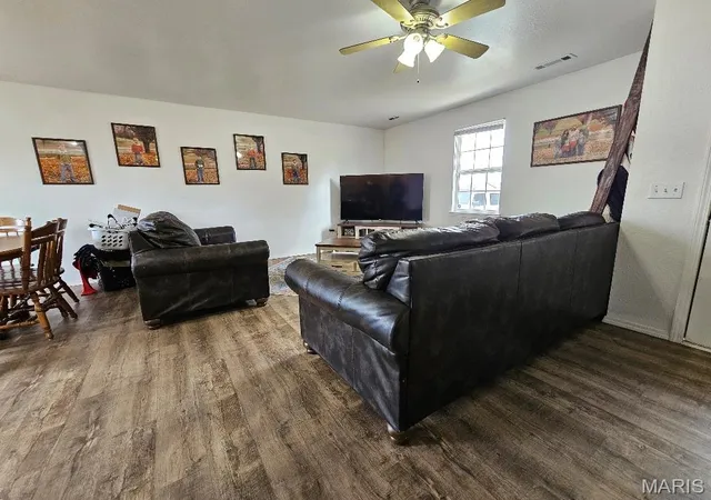 Photo 4 of Single family home for sale at 102 Mcnair St, Dexter, MO 63841 | MLS# MIS26061718 | Listing updated on 2026-09-26