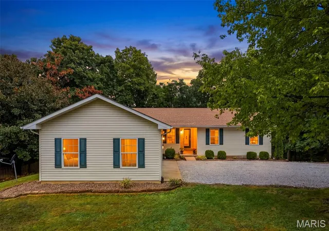 Photo 1 of Single family home for sale at 779 Schluersburg Rd, Augusta, MO 63332 | MLS# MIS26061734 | Listing updated on 2026-10-04