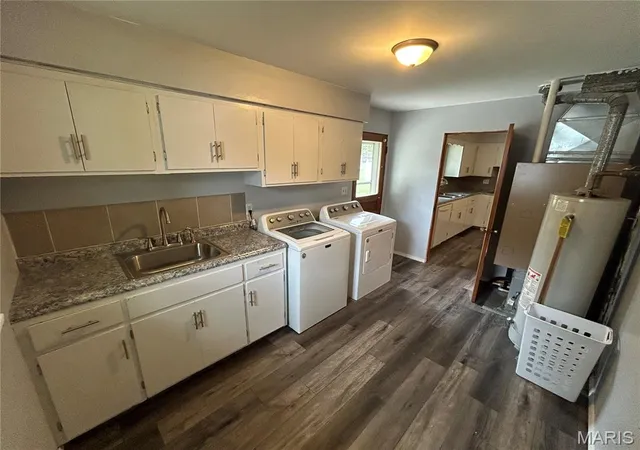 Photo 3 of Single family home for sale at 1349 Nelms Ave, Centralia, IL 62801 | MLS# MIS26061740 | Listing updated on 2026-10-05