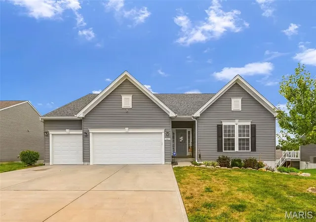 Photo 2 of Single family home for sale at 440 Rocky Mountain Dr, Troy, MO 63379 | MLS# MIS26061748 | Listing updated on 2026-09-30