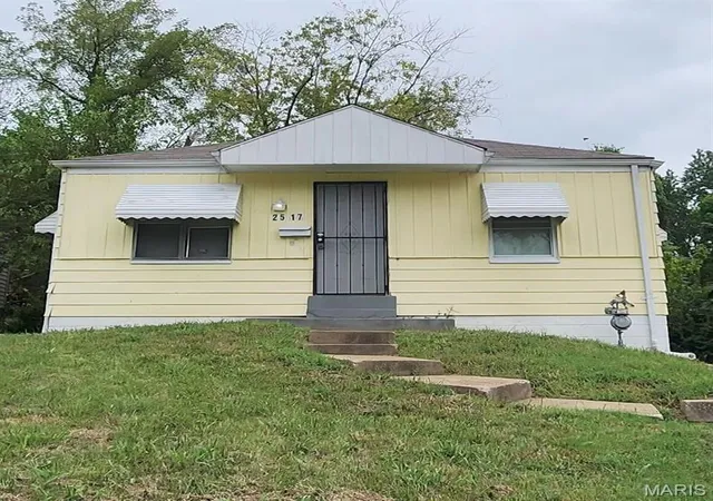 Photo 1 of Single family home for sale at 2517 Shirley Ave, Saint Louis, MO 63136 | MLS# MIS26061749 | Listing updated on 2026-10-01