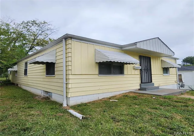 Photo 2 of Single family home for sale at 2517 Shirley Ave, Saint Louis, MO 63136 | MLS# MIS26061749 | Listing updated on 2026-10-01