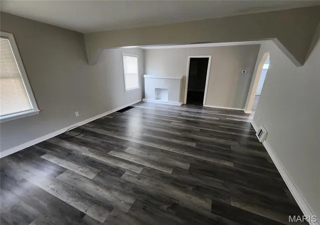 Photo 4 of Single family home for sale at 2517 Shirley Ave, Saint Louis, MO 63136 | MLS# MIS26061749 | Listing updated on 2026-10-01