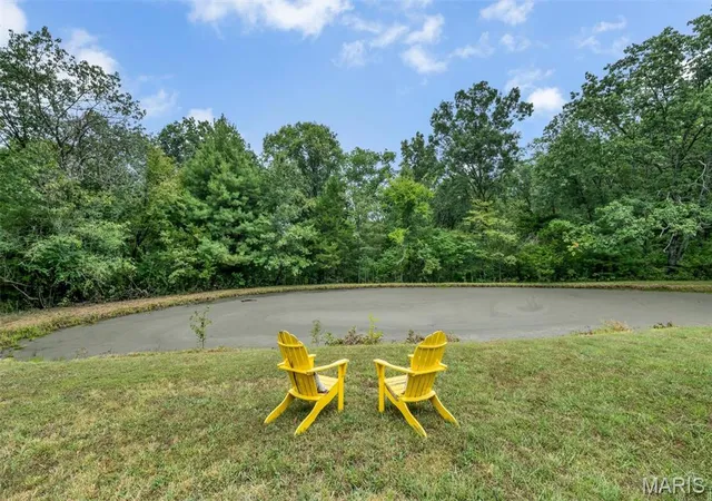 Photo 4 of Single family home for sale at 3835 Hwy C, Leslie, MO 63056 | MLS# MIS26061751 | Listing updated on 2026-10-06