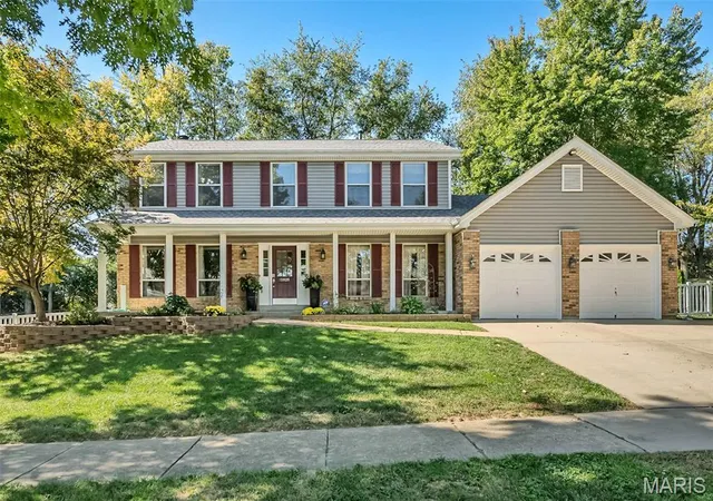 Photo 1 of Sale Pending at 1826 Red Clover Dr, Florissant, MO 63031 | MLS# MIS26061762 | Listing updated on 2026-10-19