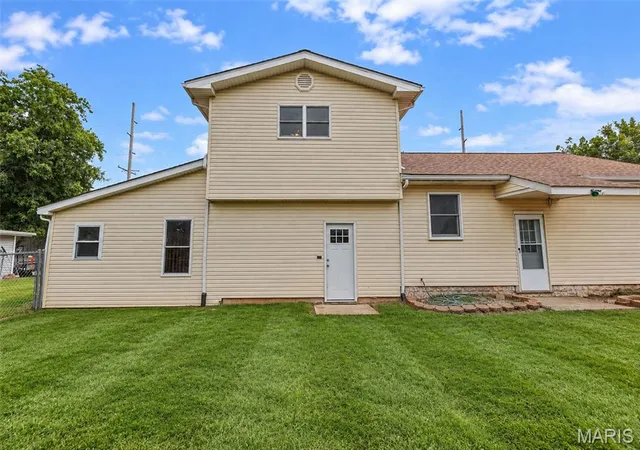 Photo 3 of Single family home for sale at 4620 N Alby Rd, Godfrey, IL 62035 | MLS# MIS26061763 | Listing updated on 2026-10-05