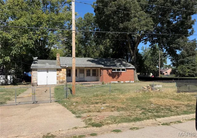 Photo 1 of Single family home for sale at 902 Ruth St, Sikeston, MO 63801 | MLS# MIS26061771 | Listing updated on 2026-10-22