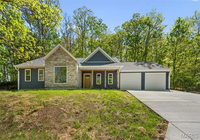 Photo 1 of Sale Pending at 3112 Del Rio Dr, High Ridge, MO 63049 | MLS# MIS26061780 | Listing updated on 2026-09-29