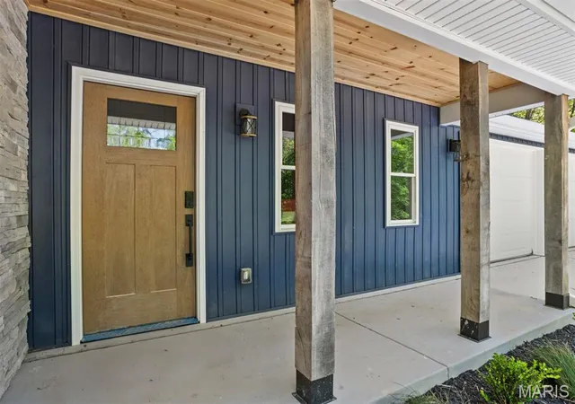 Photo 4 of Sale Pending at 3112 Del Rio Dr, High Ridge, MO 63049 | MLS# MIS26061780 | Listing updated on 2026-09-29