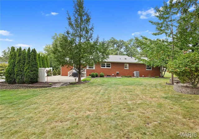 Photo 4 of Single family home for sale at 620 W Kinkead Rd, Hillsboro, IL 62049 | MLS# MIS26061781 | Listing updated on 2026-09-28
