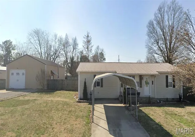Photo 1 of Sale Pending at 503 Catalpa, New Madrid, MO 63866 | MLS# MIS26061783 | Listing updated on 2026-09-25