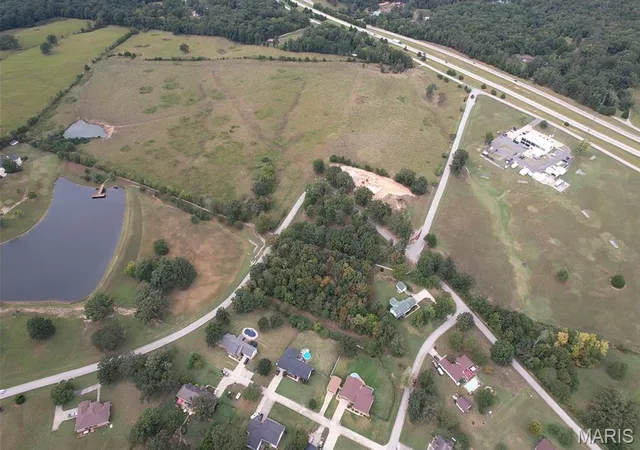 Photo 4 of Sale Pending at Lot 24 Heritage Dr, Poplar Bluff, MO 63901 | MLS# MIS26061784 | Listing updated on 2026-10-05