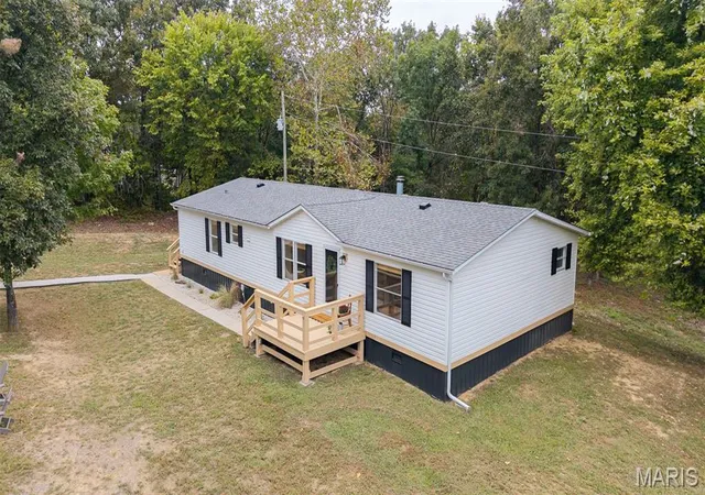 Photo 3 of Manufactured home for sale at 3397 Westwood Rd, Saint Clair, MO 63077 | MLS# MIS26061788 | Listing updated on 2026-09-29