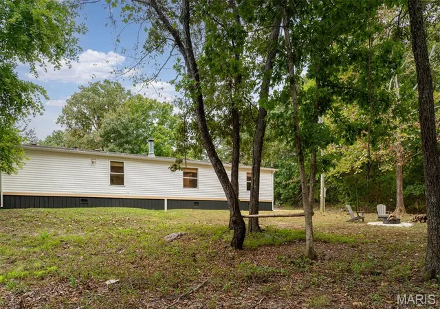 Photo 4 of Manufactured home for sale at 3397 Westwood Rd, Saint Clair, MO 63077 | MLS# MIS26061788 | Listing updated on 2026-09-29