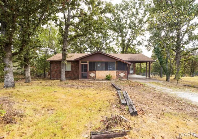Photo 2 of Sale Pending at 21580 Hatch Dr, Dixon, MO 65459 | MLS# MIS26061804 | Listing updated on 2026-09-25