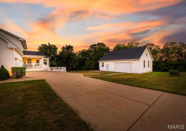 Photo 2 of Single family home for sale at 2265 Mette Rd, Wentzville, MO 63385 | MLS# MIS26061813 | Listing updated on 2026-10-07