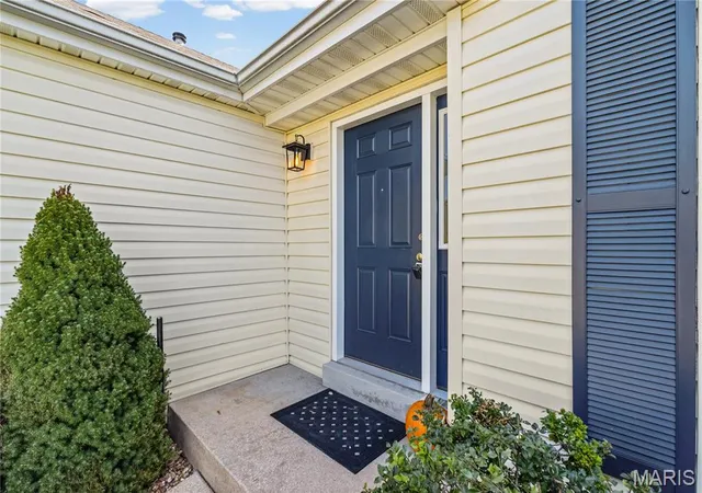 Photo 3 of Single family home for sale at 2518 Barrett Pl Dr, Ballwin, MO 63021 | MLS# MIS26061814 | Listing updated on 2026-10-05
