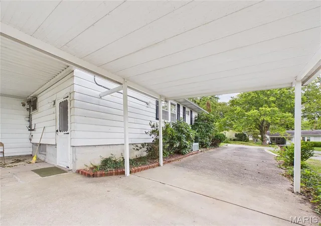 Photo 3 of Single family home for sale at 2613 Gardenia Ln, Cape Girardeau, MO 63703 | MLS# MIS26061816 | Listing updated on 2026-09-25