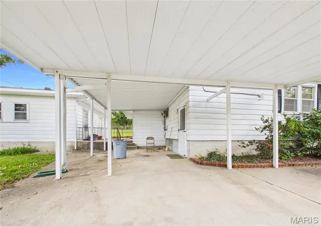 Photo 4 of Single family home for sale at 2613 Gardenia Ln, Cape Girardeau, MO 63703 | MLS# MIS26061816 | Listing updated on 2026-09-25