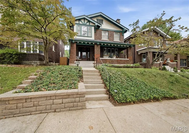 Photo 2 of Single family home for sale at 7043 Pershing Ave, Saint Louis, MO 63130 | MLS# MIS26061824 | Listing updated on 2026-10-10