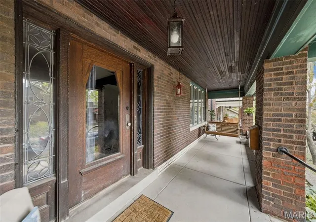 Photo 3 of Single family home for sale at 7043 Pershing Ave, Saint Louis, MO 63130 | MLS# MIS26061824 | Listing updated on 2026-10-10