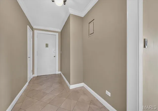 Listing Photo 5 - Condo for sale in building located at 4466 W Pine Blvd, St. Louis, MO 63108 - Unit #8C