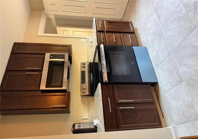 Photo 3 of Single family home for sale at 800 Flora Ave, Warrenton, MO 63383 | MLS# MIS26061839 | Listing updated on 2026-10-08