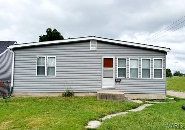 Photo 2 of Single family home for sale at 1835 Market St, Madison, IL 62060 | MLS# MIS26061847 | Listing updated on 2026-09-26
