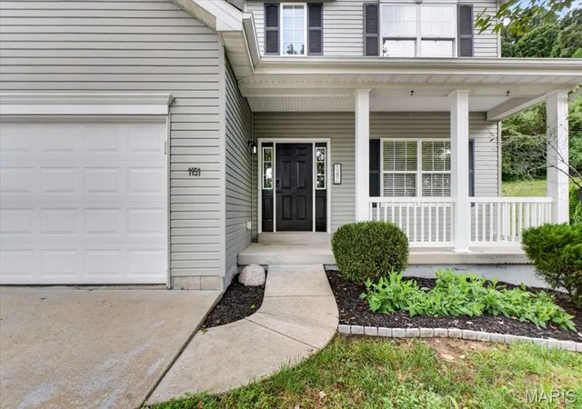 Photo 4 of Single family home for sale at 1151 Maywood Dr, Eureka, MO 63025 | MLS# MIS26061854 | Listing updated on 2026-10-05