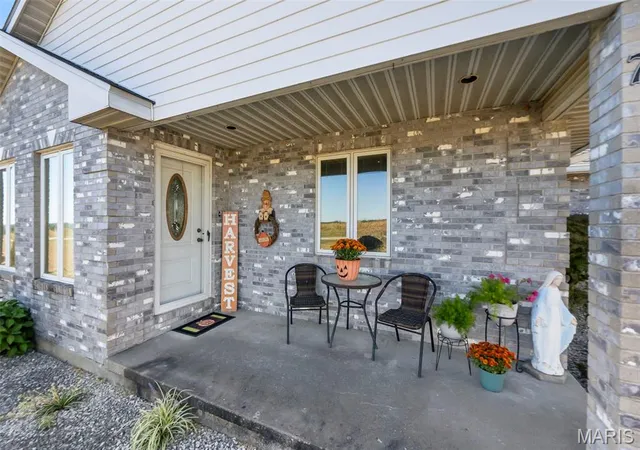 Photo 3 of Single family home for sale at 7633 Hwy F, Perryville, MO 63775 | MLS# MIS26061856 | Listing updated on 2026-10-01